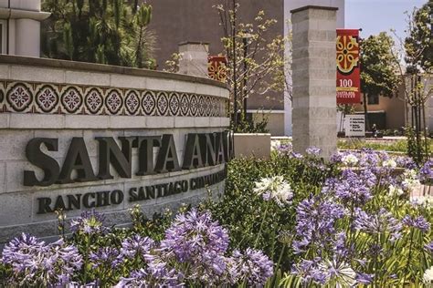 Top List of colleges and universities in Santa Ana